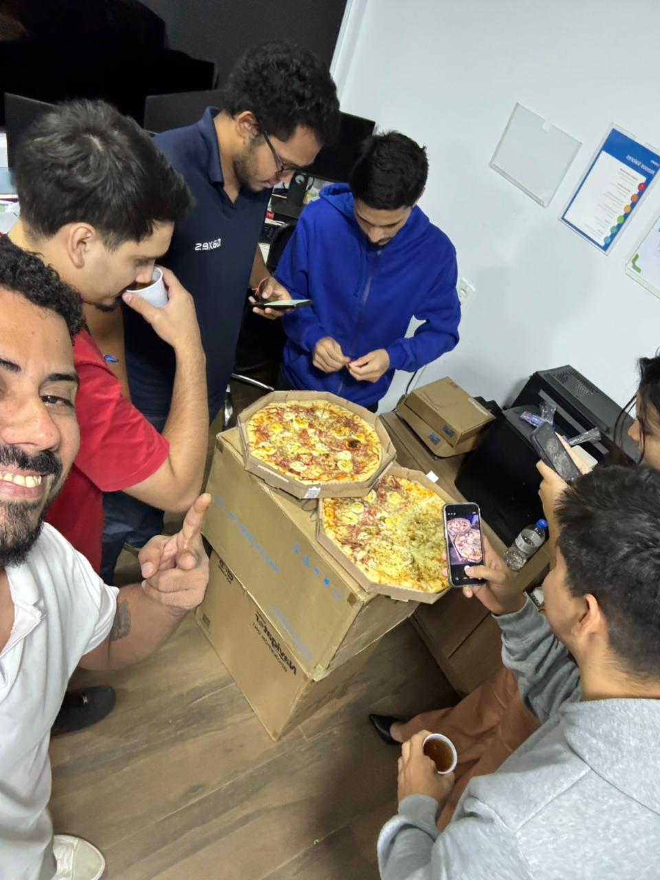 Equipe de Redes & Suporte participando ativamente